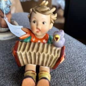 1939 RARE Hummel boy with an accordion
